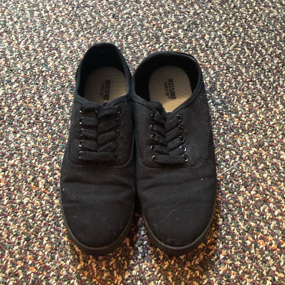 Mossimo Tennis Shoes
